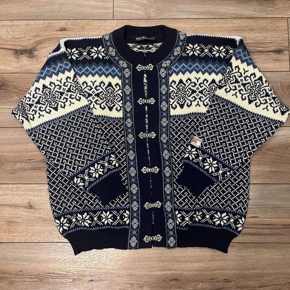 Vtg Nordstrikk Norwegian Wool Cardigan Sweater Blue White Metal Clasp Sz M